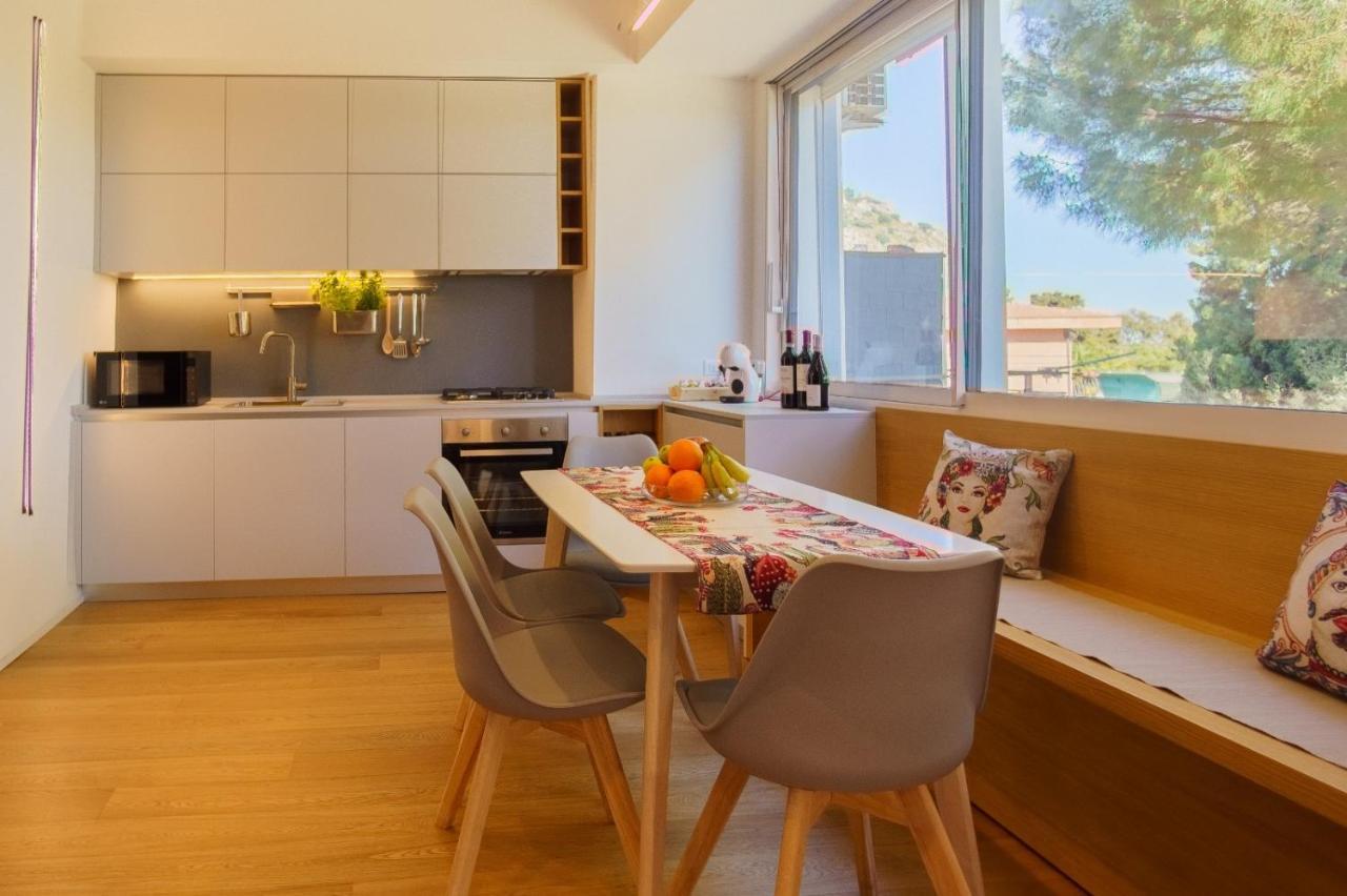 Domus Aurea Luxury Apartment เชฟาลู ภายนอก รูปภาพ