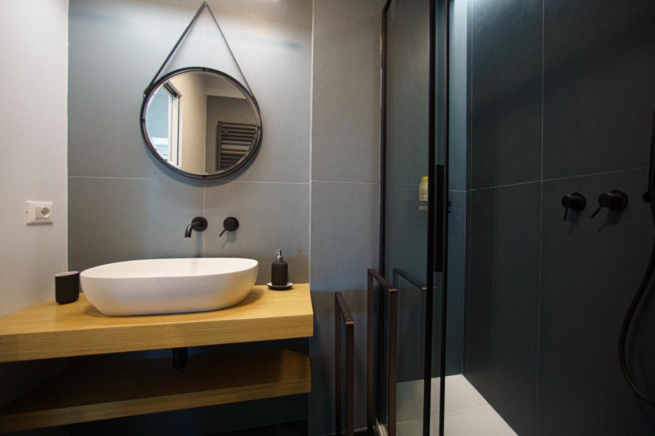 Domus Aurea Luxury Apartment เชฟาลู ภายนอก รูปภาพ