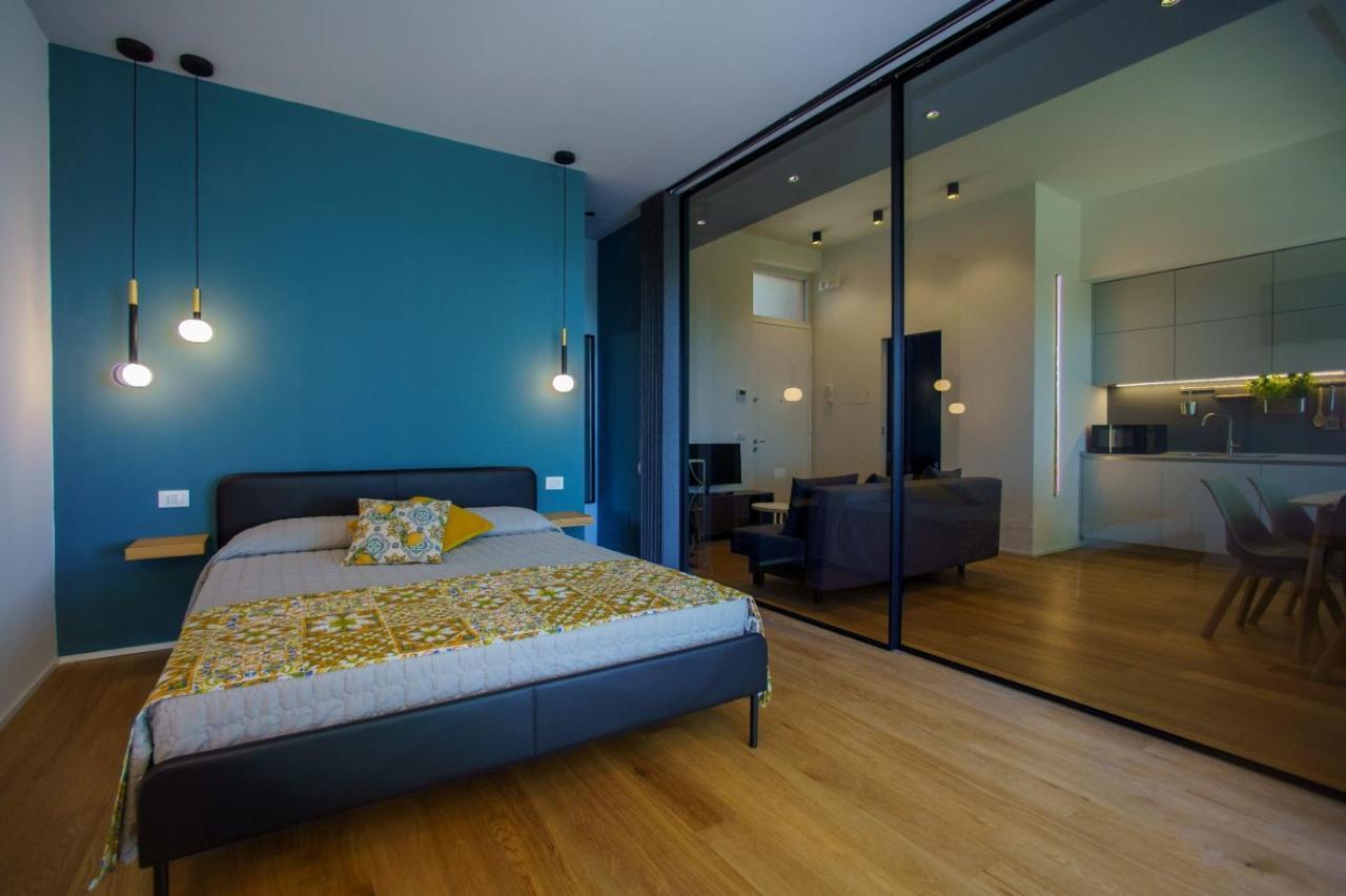 Domus Aurea Luxury Apartment เชฟาลู ภายนอก รูปภาพ